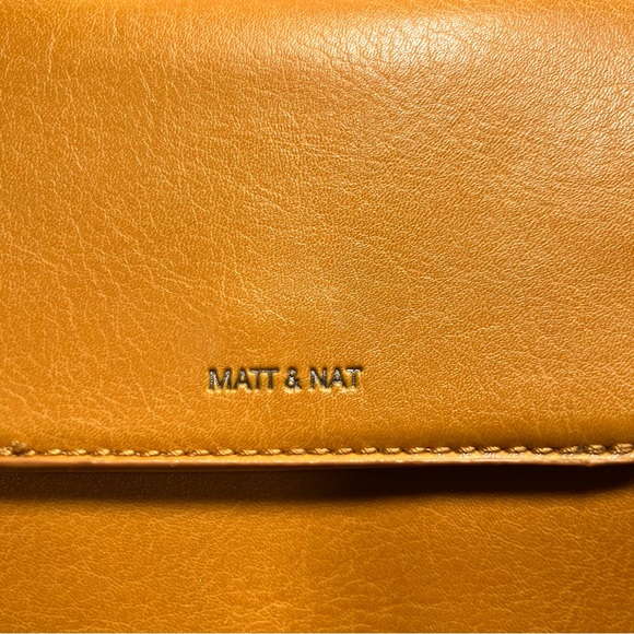 Matt & Nat small Satchel bag - Picture 6 of 11
